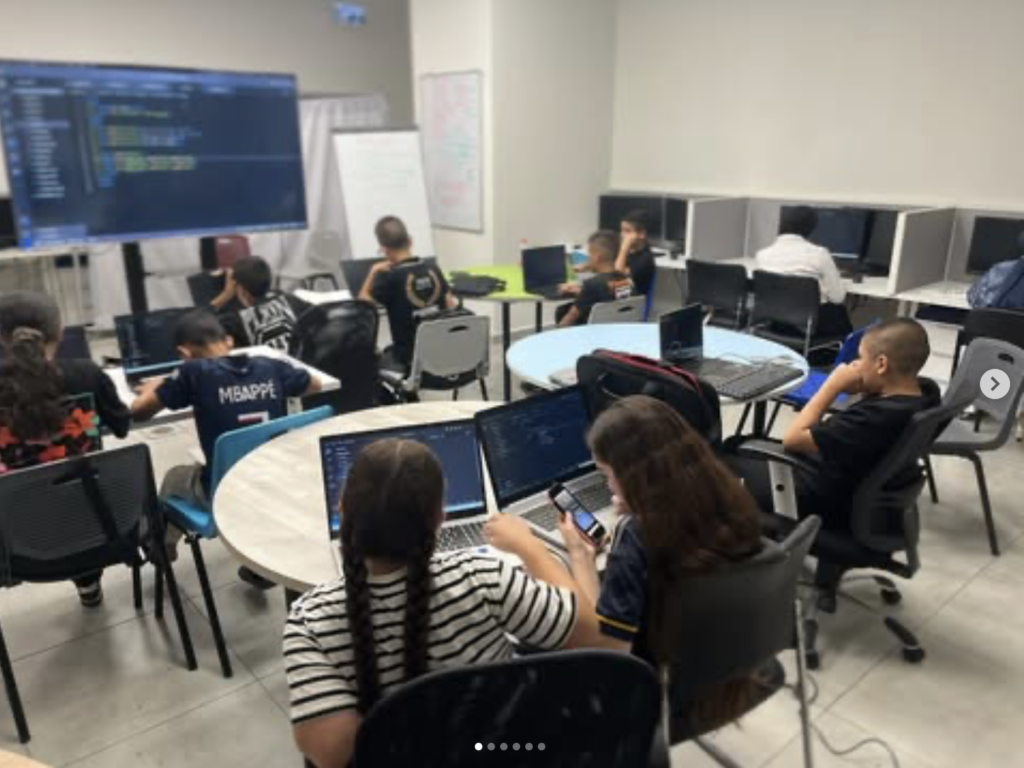 Screenshot 2024-12-30 at 23.33.18